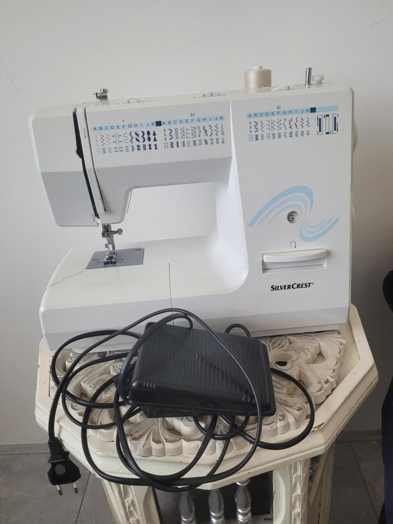 SilverCrest naaimachine.doet het niet, Hobby en Vrije tijd, Ophalen of Verzenden, Gebruikt, Naaimachine, Overige merken