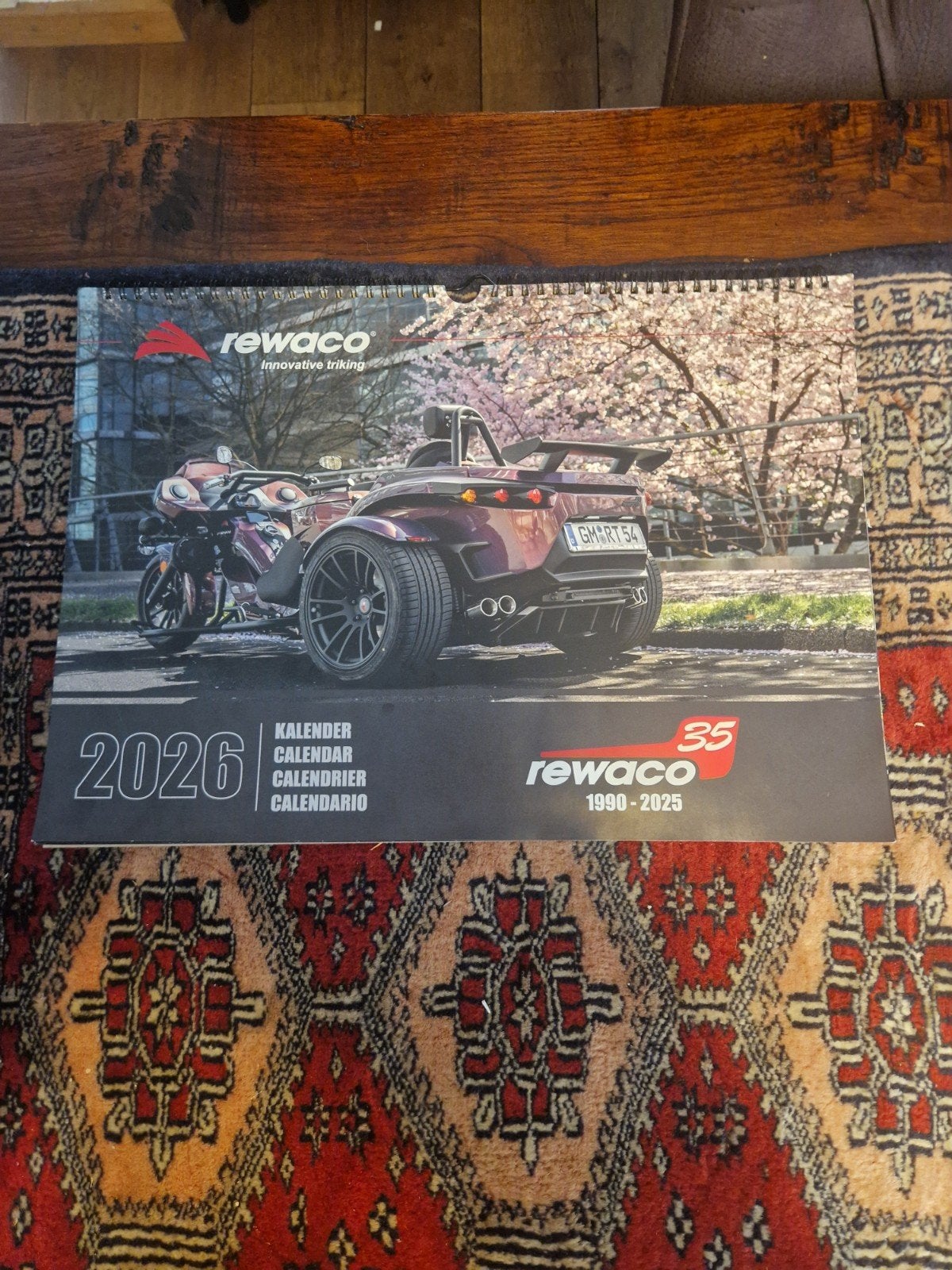 2026 KALENDER REWACO 1990- 2025 NIEUW, Ophalen of Verzenden, Nieuw, Auto's