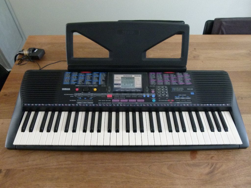 Keyboard  Yamaha PSR-220, Ophalen, Zo goed als nieuw, 61 toetsen, Yamaha