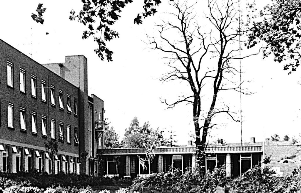 804684	Oosterbeek	De Bosrand	1967 Wederopbouw	Gelopen, Ophalen of Verzenden, 1960 tot 1980, Gelopen, Gelderland