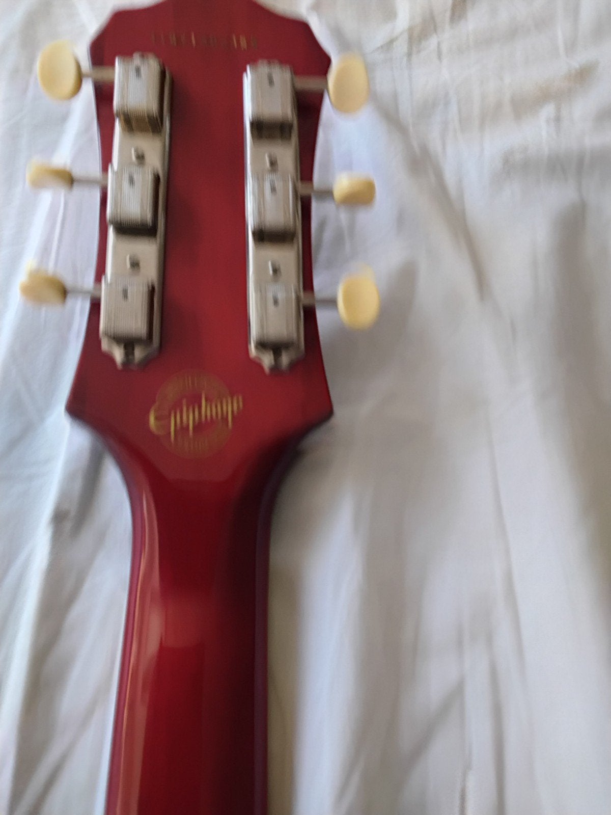epiphone sg 50th anniverserymet vibrola uit 2011 cherry red, Muziek en Instrumenten, Ophalen, Zo goed als nieuw, Solid body, Epiphone