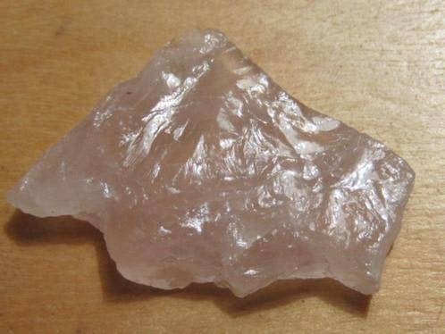 min. 2x ruwe edelsteen heldere MANGANO CALCIET (3), Verzenden, Mineraal