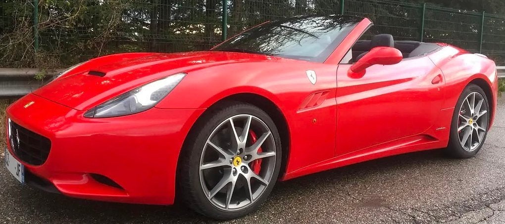 Ferrari California, Ophalen