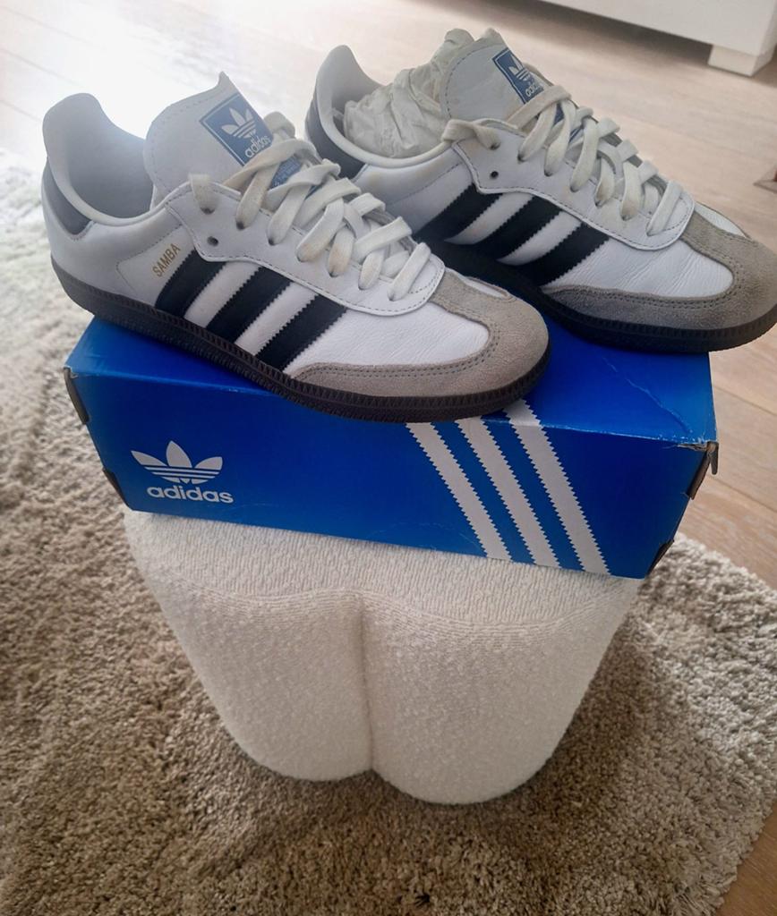 Adidas Originals Samba maat 40, wit, leer, nieuwstaat, Kleding | Dames, Schoenen, Wit, Ophalen of Verzenden, Sneakers of Gympen