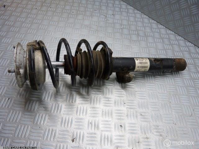 Veerpoot BMW 1-serie E81 E87 E88 E82 linksvoor rechtsvoor, Gebruikt, Ophalen of Verzenden, BMW, BMW