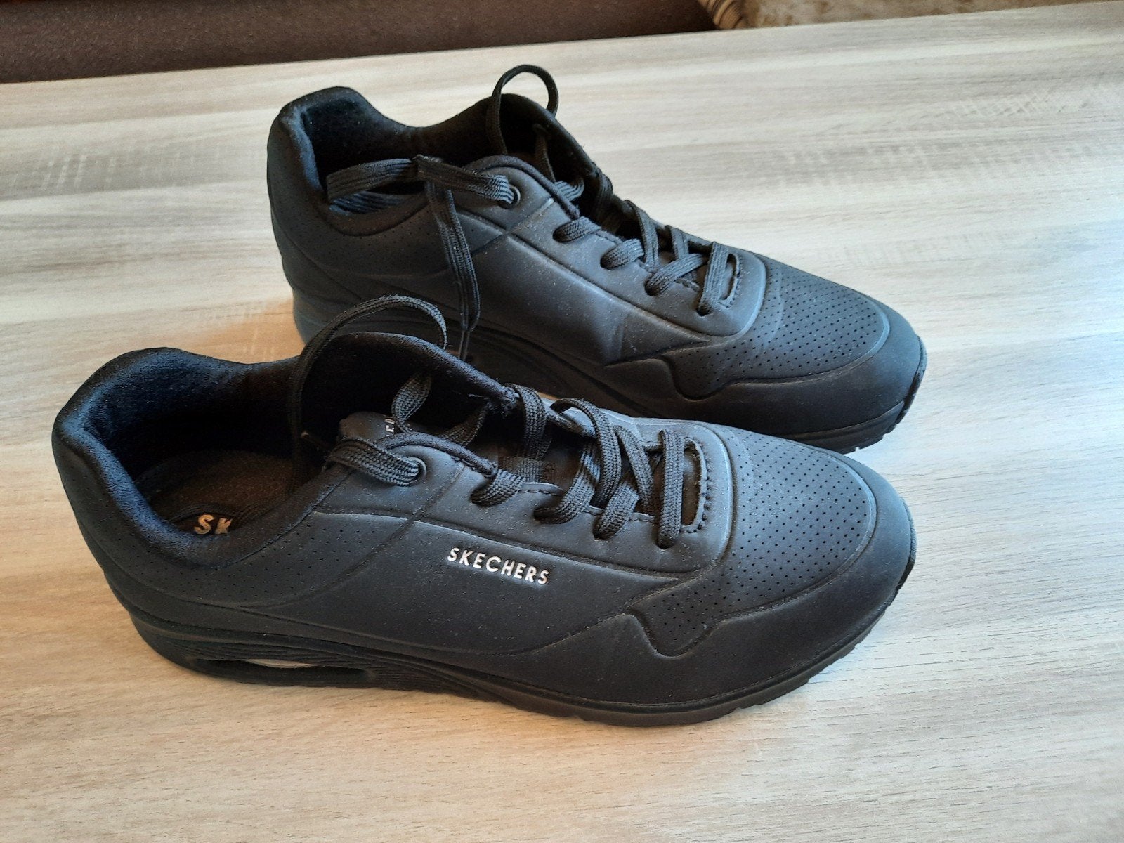 Skechers Air-Cooled Memory Foam Sneakers - Zwart, Maat 42, Zwart, Ophalen of Verzenden, Skechers, Sneakers of Gympen