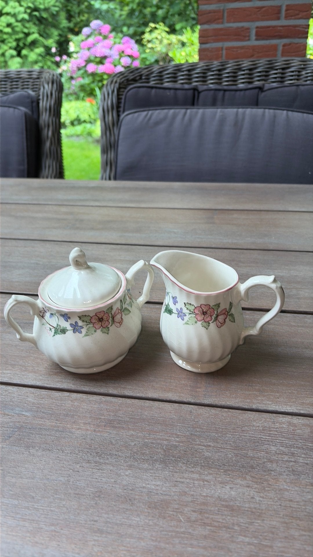 Melkkannetje en suikerpot merk Myott Meakin Spring Fields, Overige merken, Overige typen, Ophalen of Verzenden, Zo goed als nieuw