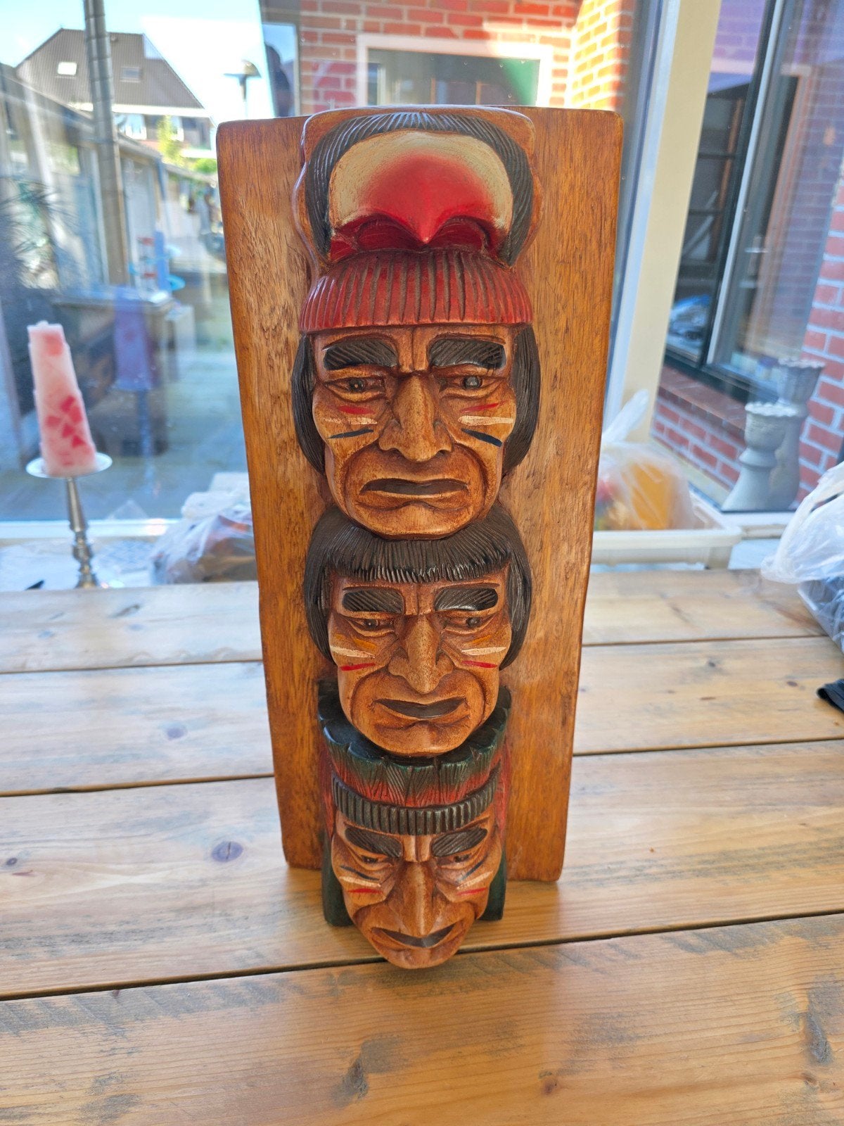 Handgesneden houten wanddecoratie / totem

Bijzondere handge, Ophalen
