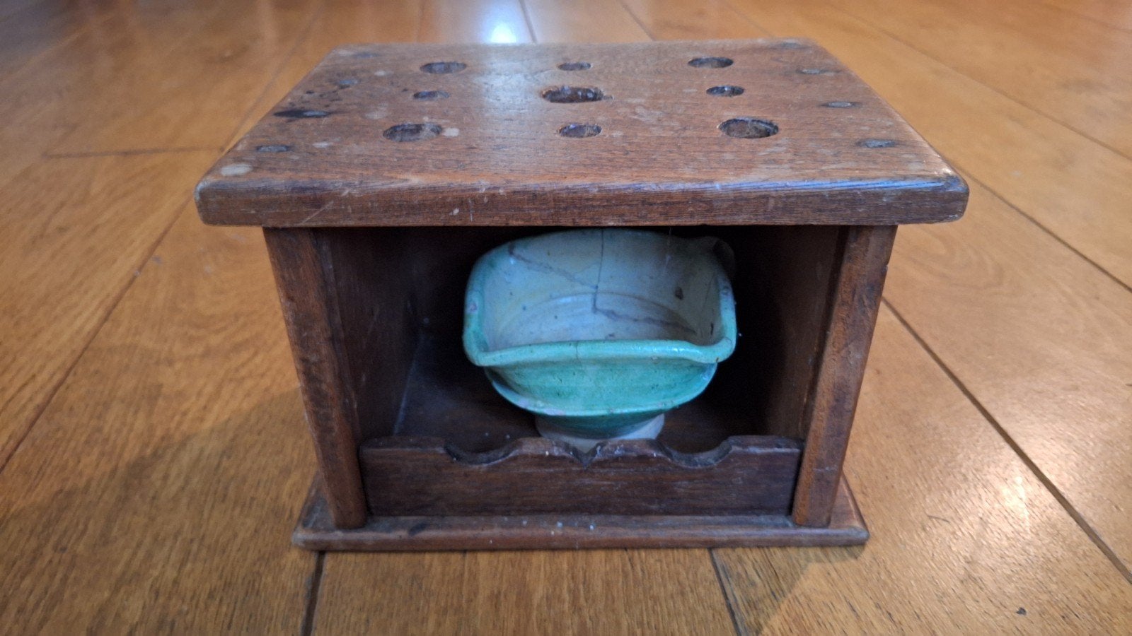 Antieke houten stoof, Ophalen