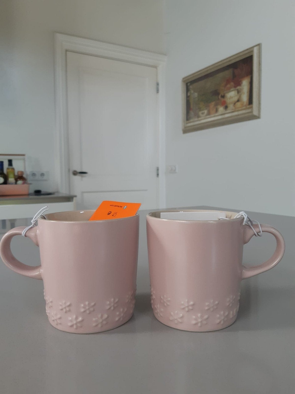 2 Le Creuset Mokken Fleur Daisy Sugar Pink mat Nieuw, Huis en Inrichting, Keuken | Servies, Nieuw, Ophalen of Verzenden, Overige stijlen