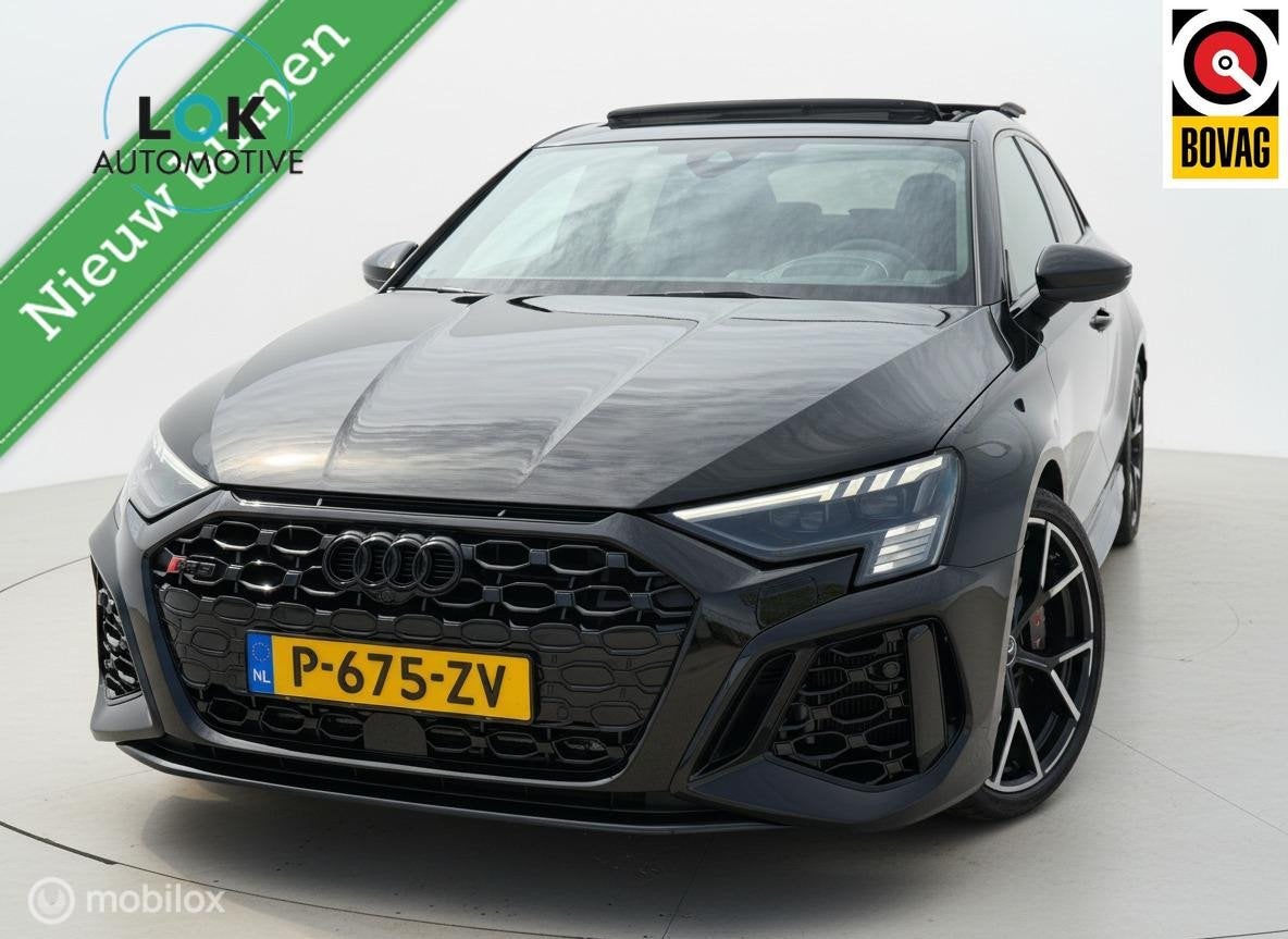 Audi RS3 2.5 TFSI RS3 quattro PANO|HUD|CERAMIC|B&O|MASSAGE|, Auto's, Audi, Automaat, Gebruikt, RS3, Zwart