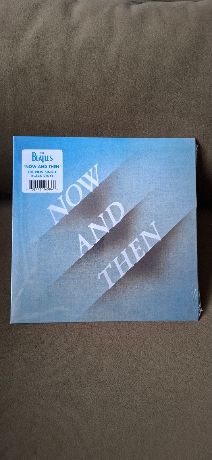 vinyl single The Beatles - Now an then / Love me do, Cd's en Dvd's, Vinyl Singles, 7 inch, Geseald, Ophalen of Verzenden, Pop