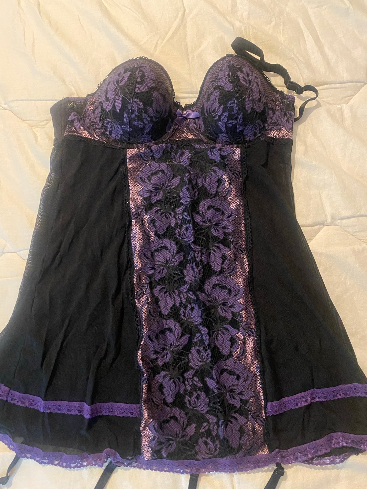 Zwart en paars kanten babydoll met jarretels, Kleding | Dames, Ondergoed en Lingerie, Nachtkleding, Zwart, Ophalen