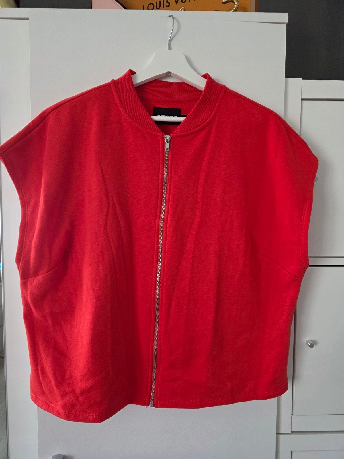 Pieces Curve rode gilet maat 42/44, Pieces Curve, Ophalen of Verzenden, Zo goed als nieuw, Rood