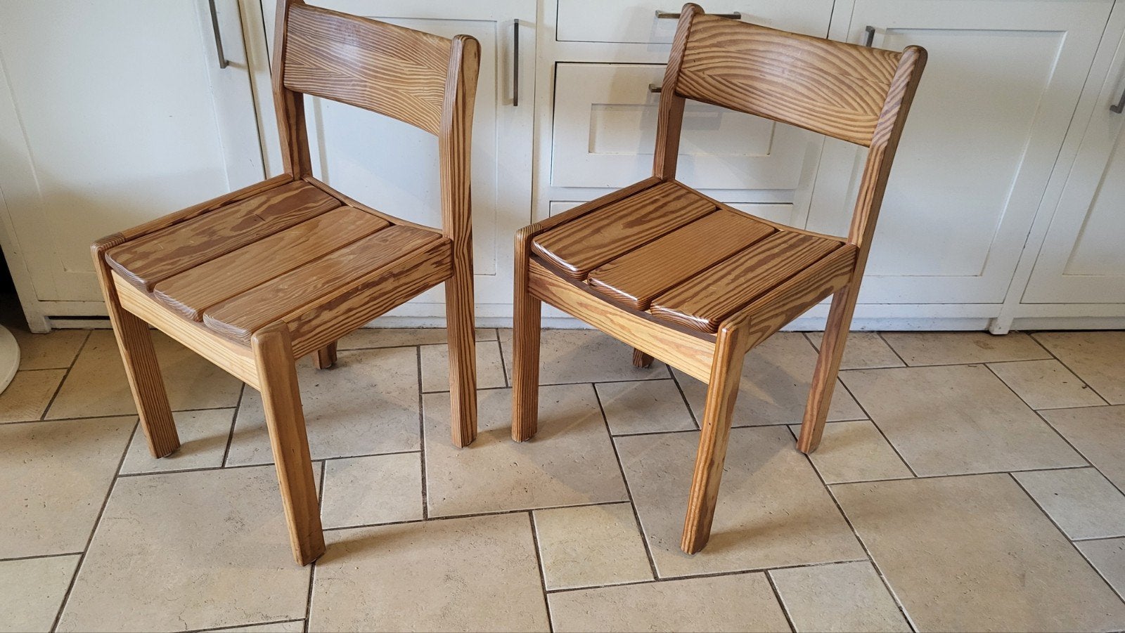 Vintage amerikaans grenen stoelen danish design

Bieden vana, Huis en Inrichting, Ophalen, Gebruikt, Bruin