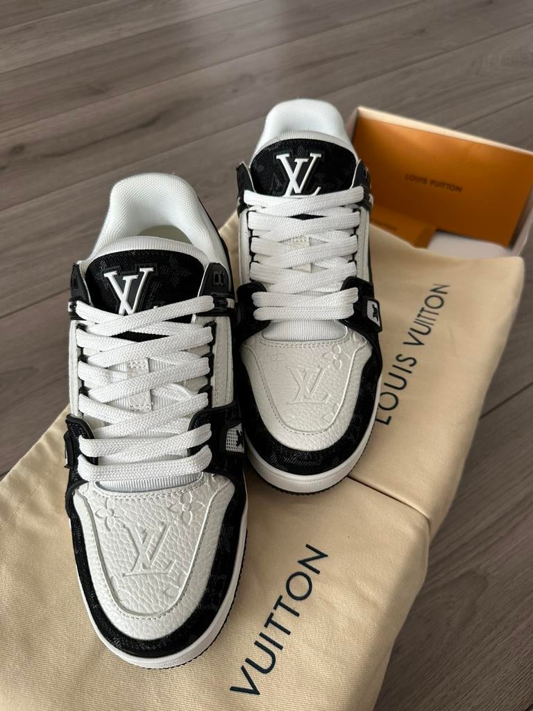 Louis Vuitton trainer sneaker, Kleding | Dames, Ophalen of Verzenden, Zo goed als nieuw, Sneakers of Gympen