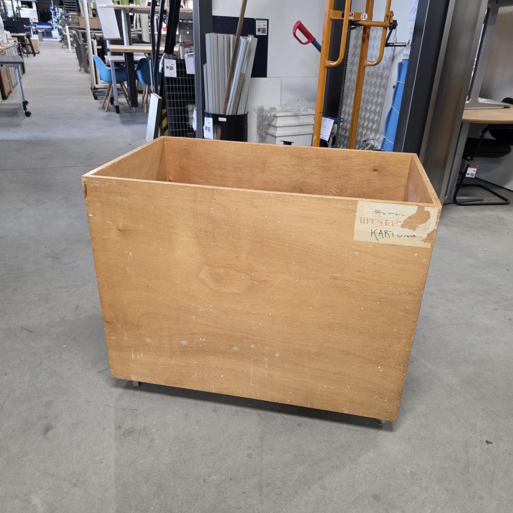 Grote houten multiplex kist op zwenkwielen afm 104x64x75 cm, Niet ingevuld, Gebruikt, Niet ingevuld, Niet ingevuld