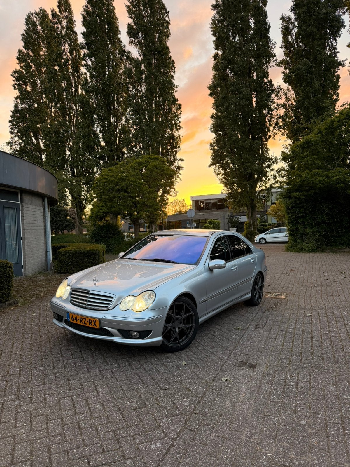 Mercedes-Benz C-Klasse 2.5 C230 Sedan AUT 2005 Grijs, Auto's, Automaat, Achterwielaandrijving, 1800 kg, 2497 cc