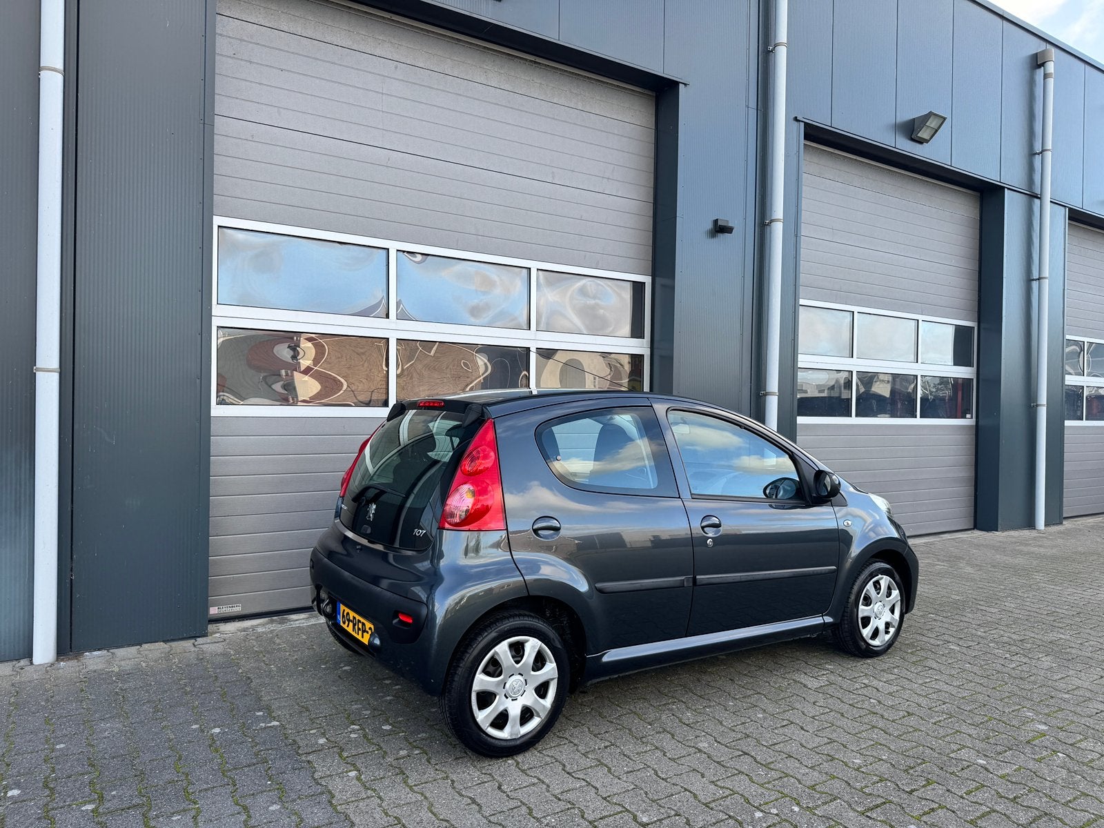 Peugeot 107