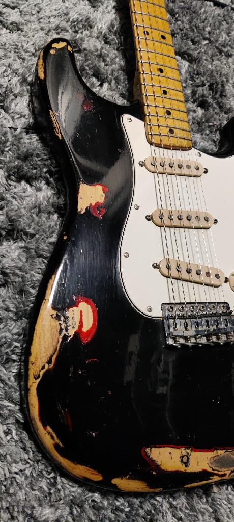 Fender Stratocaster uit 1974 gitaar met originele koffer, Muziek en Instrumenten, Snaarinstrumenten | Gitaren | Elektrisch, Ophalen