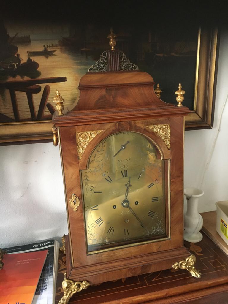 Engelse tafelklok anno 1770, Antiek en Kunst, Ophalen of Verzenden