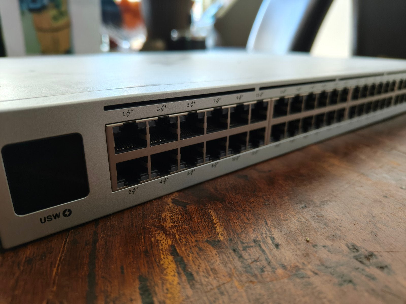 Ubiquiti UniFi USW-48-PoE Switch - 48-poorts PoE, Computers en Software, Ophalen of Verzenden, Gebruikt