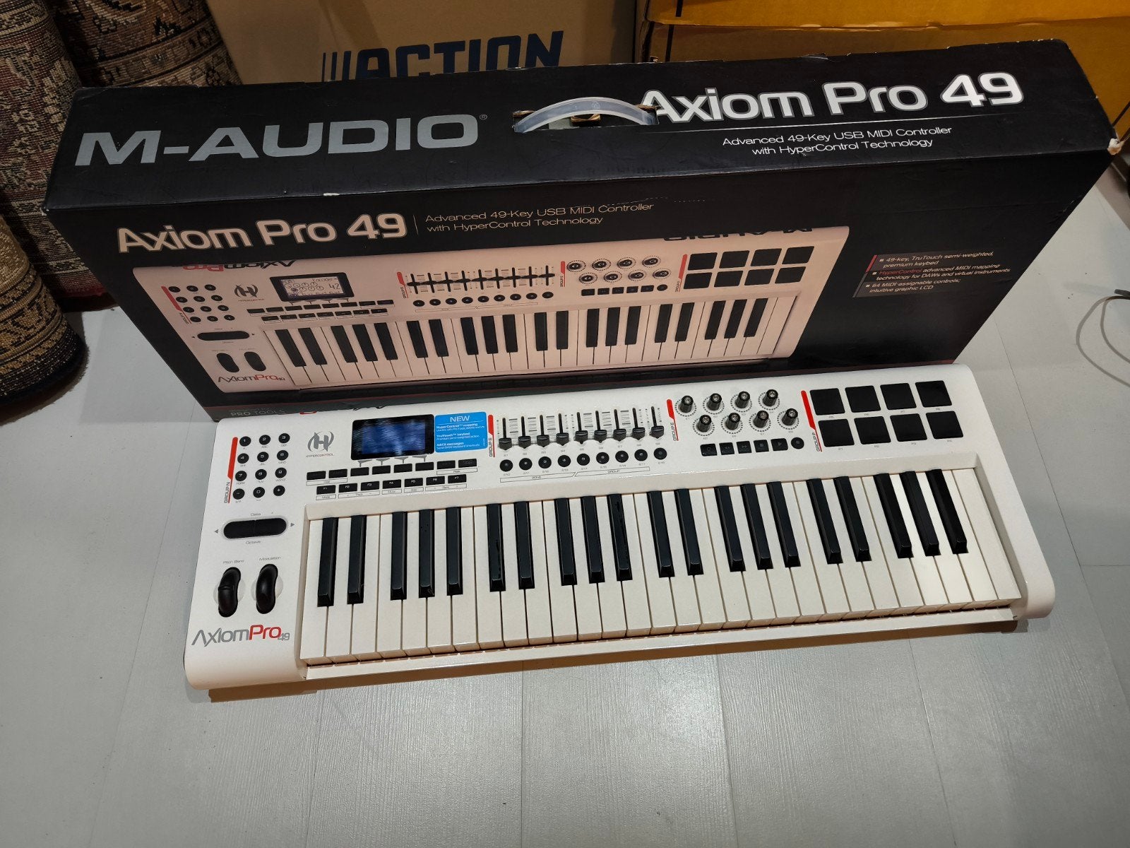 NIEUW met doos midi keyboard axiom pro 49, Muziek en Instrumenten, Midi-apparatuur, Ophalen of Verzenden, Nieuw