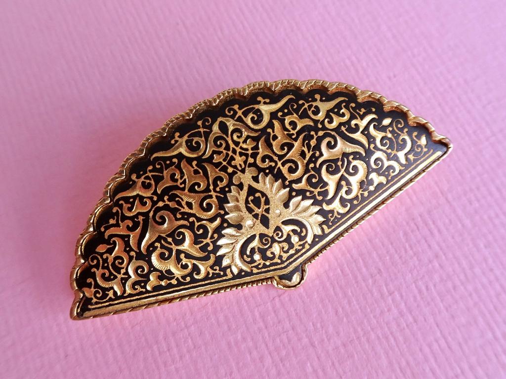 jwg Vintage 60s 70s waaier broche Damascene 24k goud verguld, Verzenden, Overige materialen, Broche, Verguld