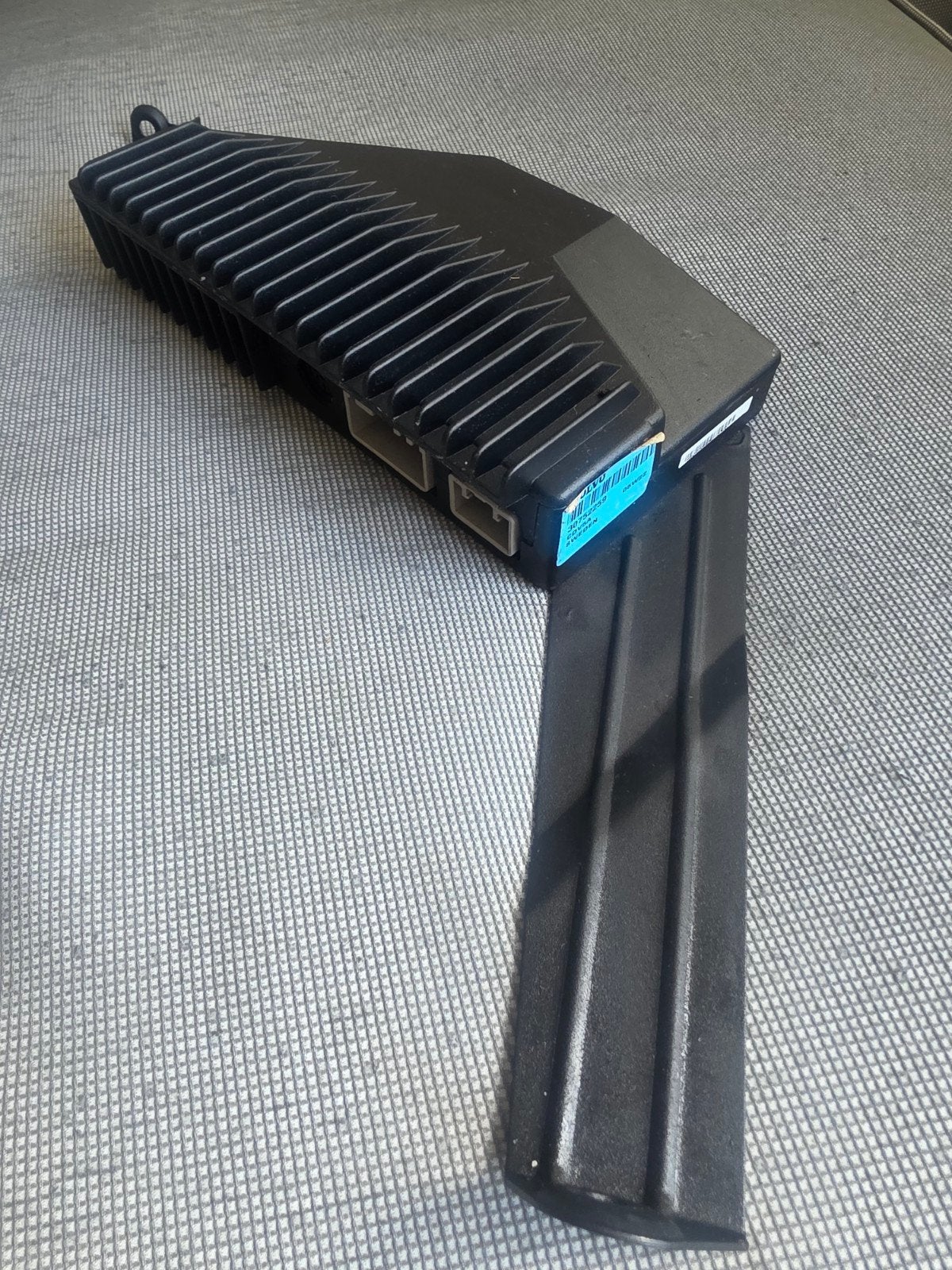 volvo v70 audio versteker, Ophalen of Verzenden, Gebruikt