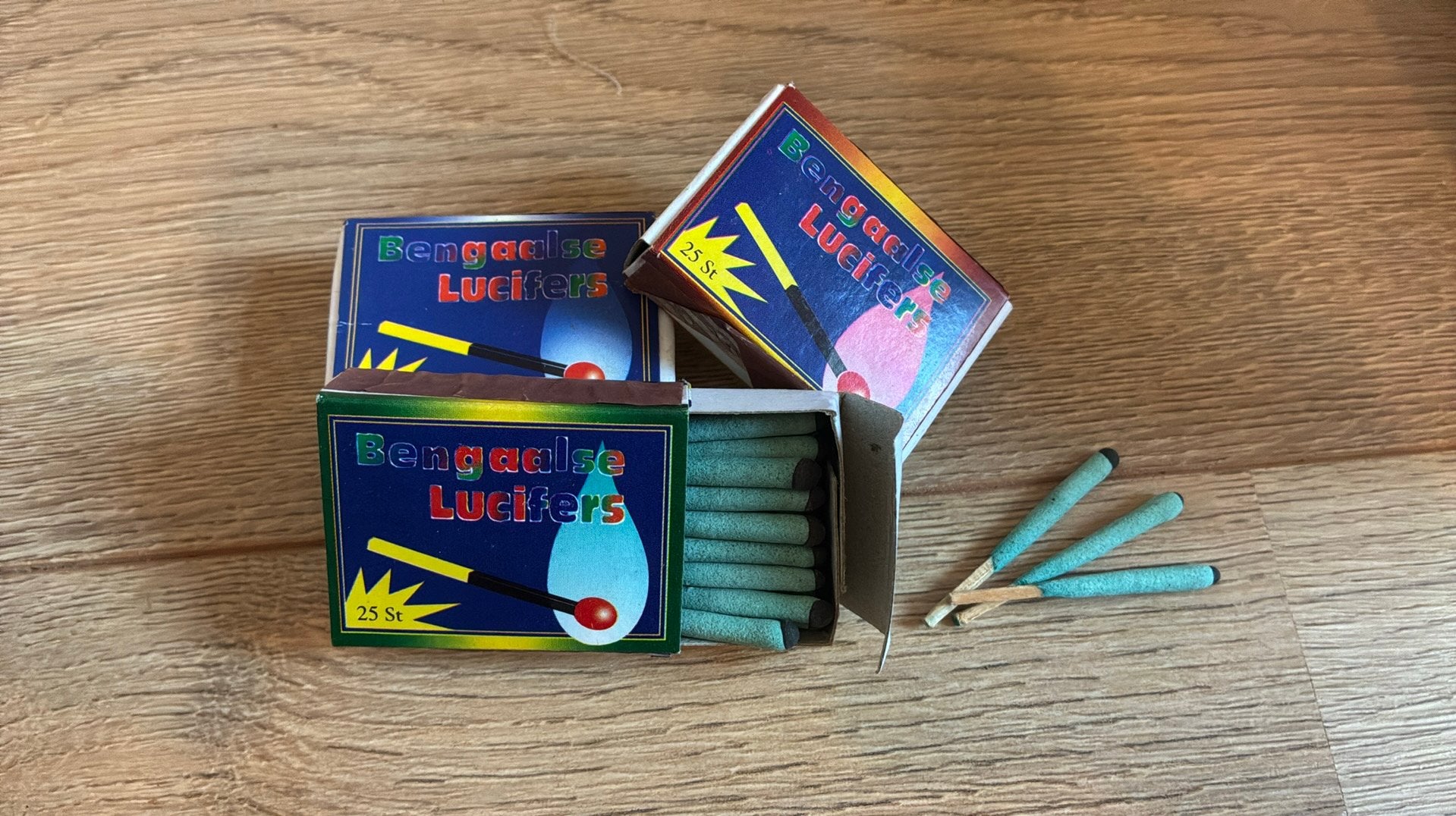 Bengaalse lucifers van vroeger., Hobby en Vrije tijd, Verzenden, Zo goed als nieuw, Overige