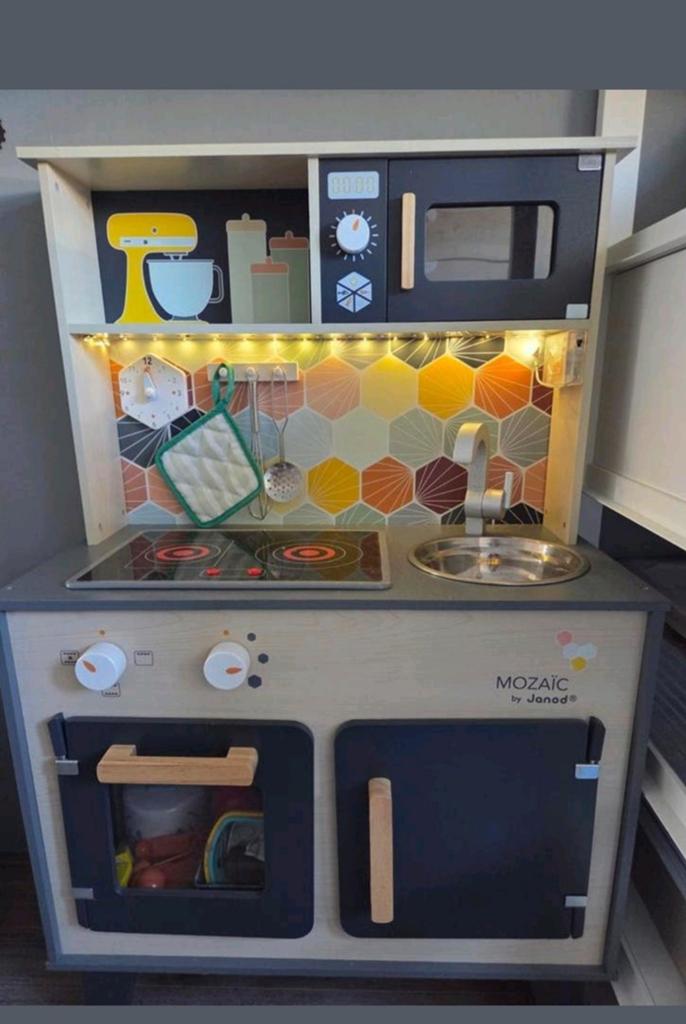 Janod Mozaïc Speelkeuken met veel Accessoires, Ophalen, Zo goed als nieuw, Jongen of Meisje