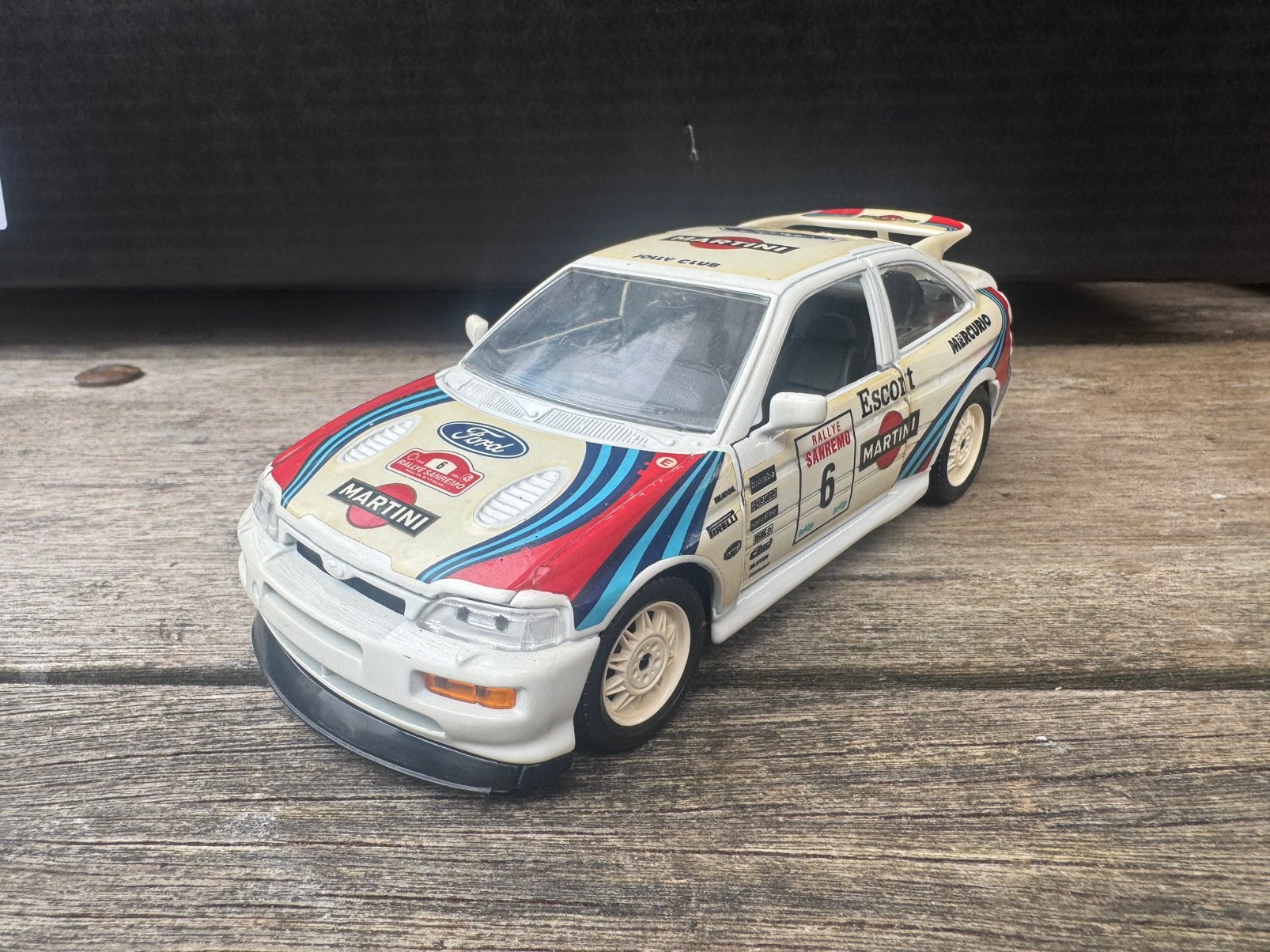 1:24 Ford Escort RS Cosworth Rally Bburago Wit, Ophalen of Verzenden, Gebruikt, Auto, Bburago