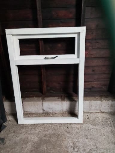 Zgn Hardhouten raamkozijn 100x139,5cm, Doe-het-zelf en Verbouw, Glas en Ramen, Ophalen of Verzenden, Zo goed als nieuw