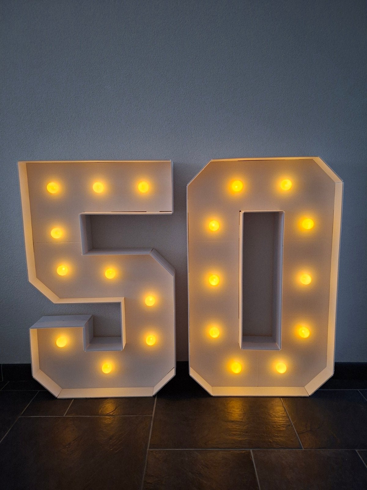 Lichtletters huren voor speciale gelegenheden (0, 1, 2, 5), Ophalen, Zo goed als nieuw, Versiering, Verjaardag