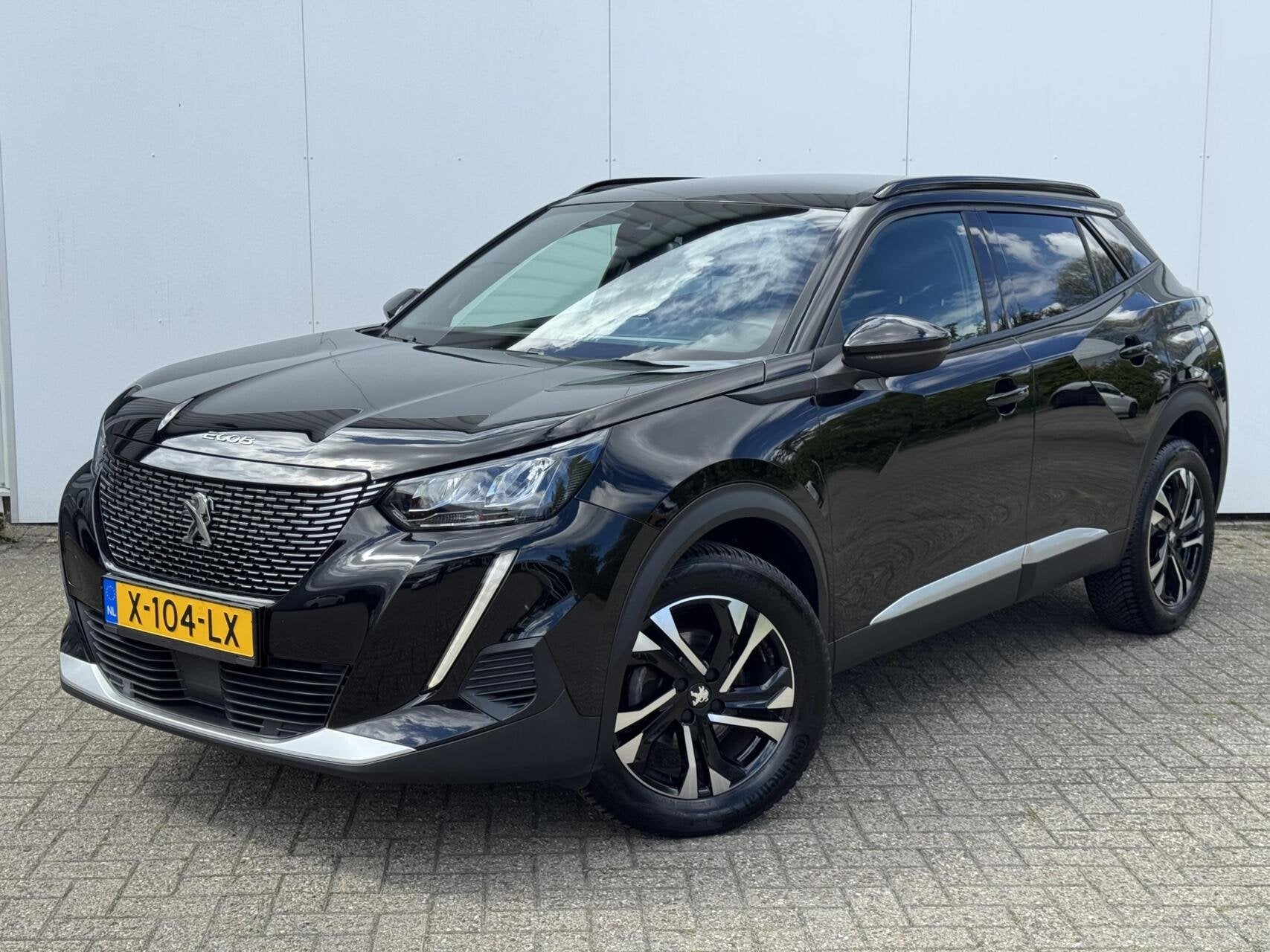 Peugeot 2008 1.2 PureTech Allure|3D cockpit|Trekhaak|Apple C, Auto's, Parkeersensor, Gebruikt, Euro 6, 1199 cc