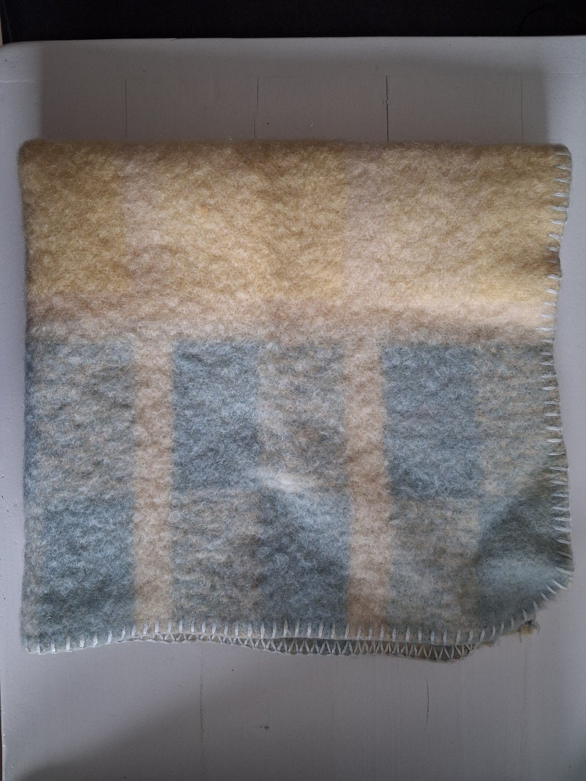Vintage wollen dekentje, Kinderen en Baby's, Ophalen of Verzenden, 66 cm, Deken, Overige merken