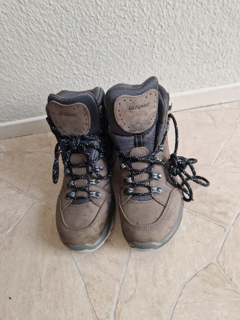 Girlsport wandelschoenen aangeboden!, Zo goed als nieuw, Grijs, Wandelschoenen, Ophalen of Verzenden