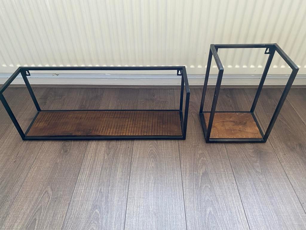 Industriële Wandplank Set - Metaal & Hout 2 stuks, Huis en Inrichting, Woonaccessoires | Wandplanken en Boekenplanken, Ophalen of Verzenden