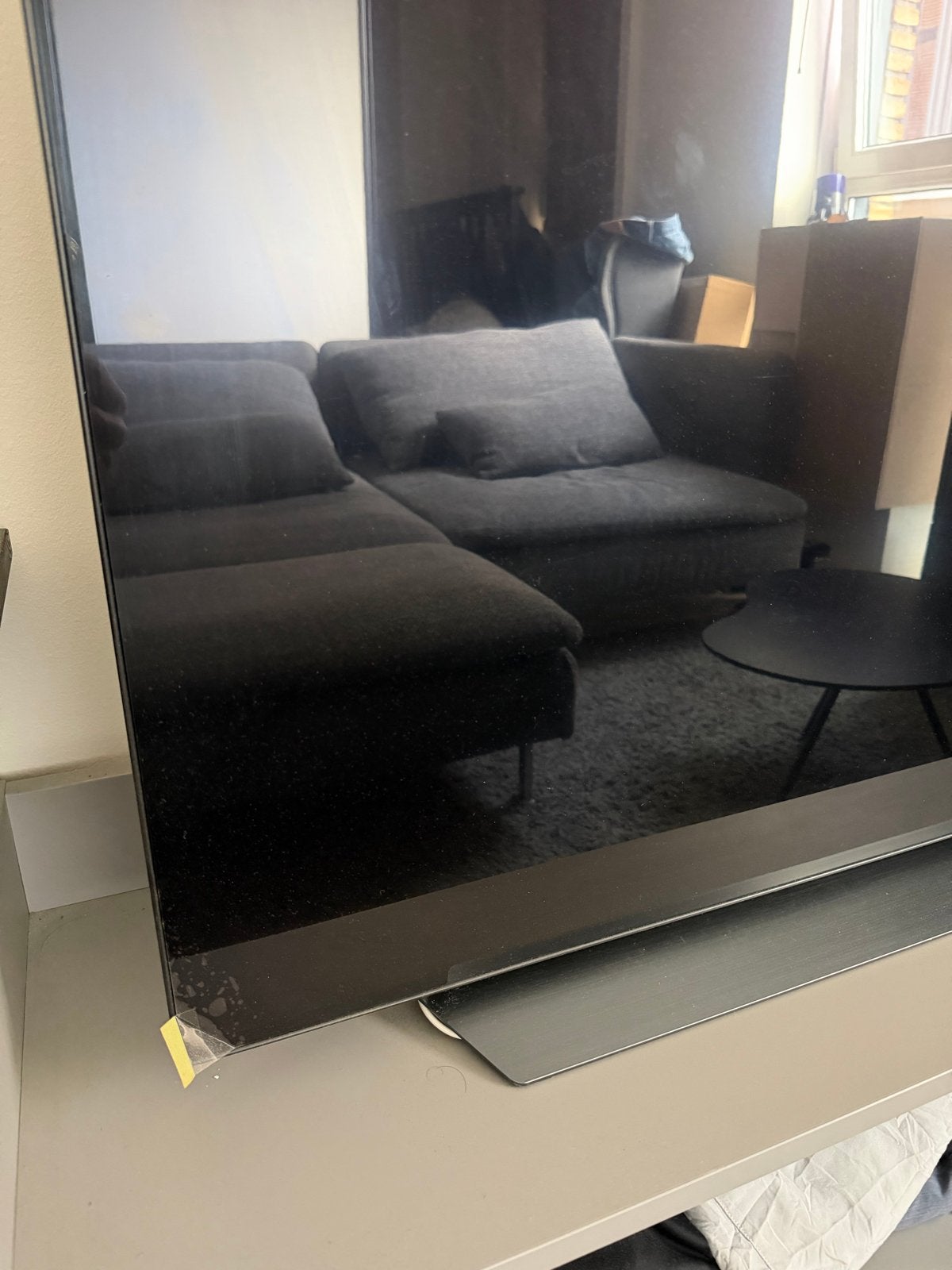 Foto 4 van LG OLED 55C16LA - Zo goed als nieuw met muurbeugel