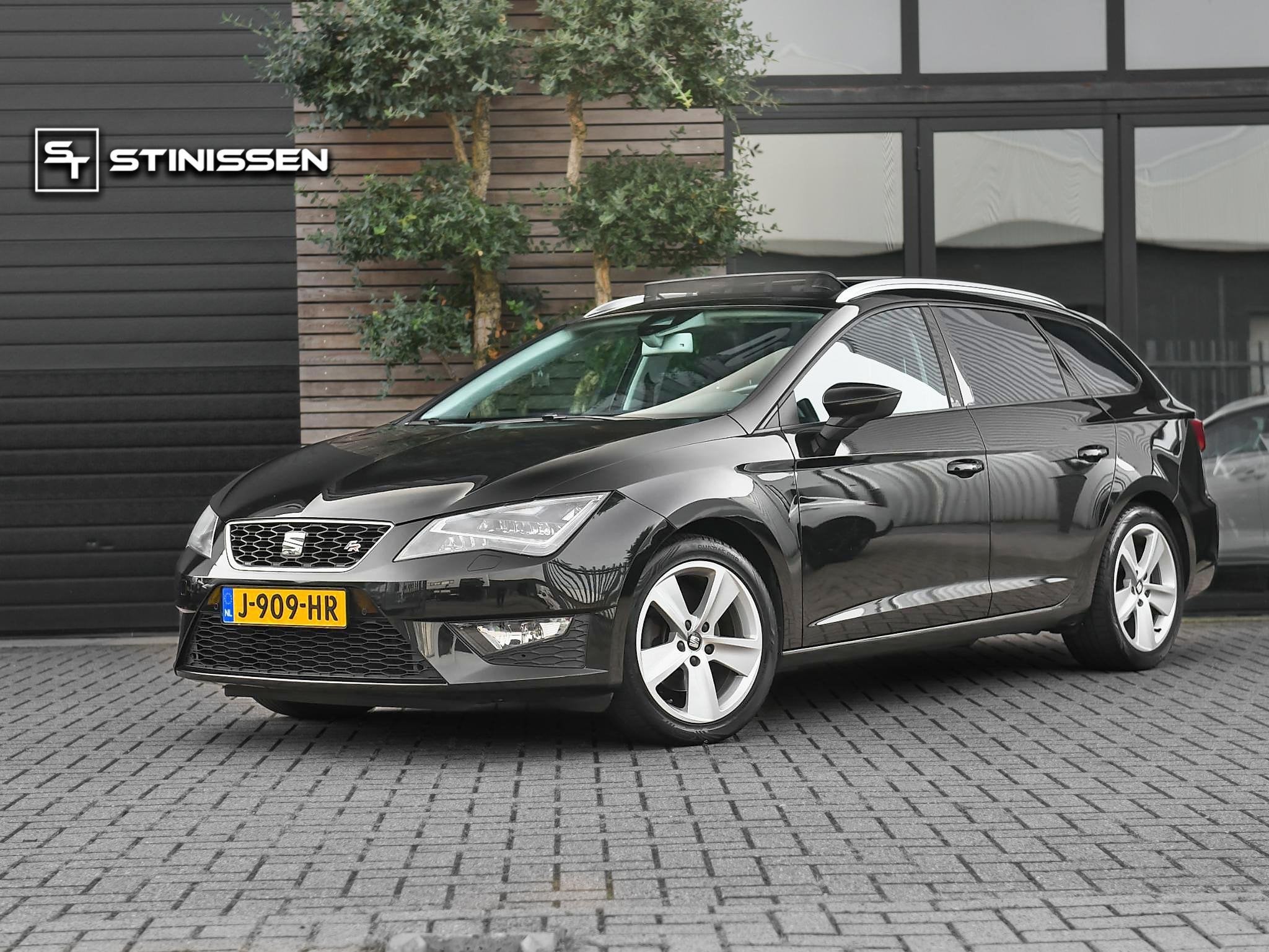SEAT Leon ST 1.4 EcoTSI FR Panoramadak trekhaak ACC Stoelver, Gebruikt, 4 cilinders, 150 pk, Leon