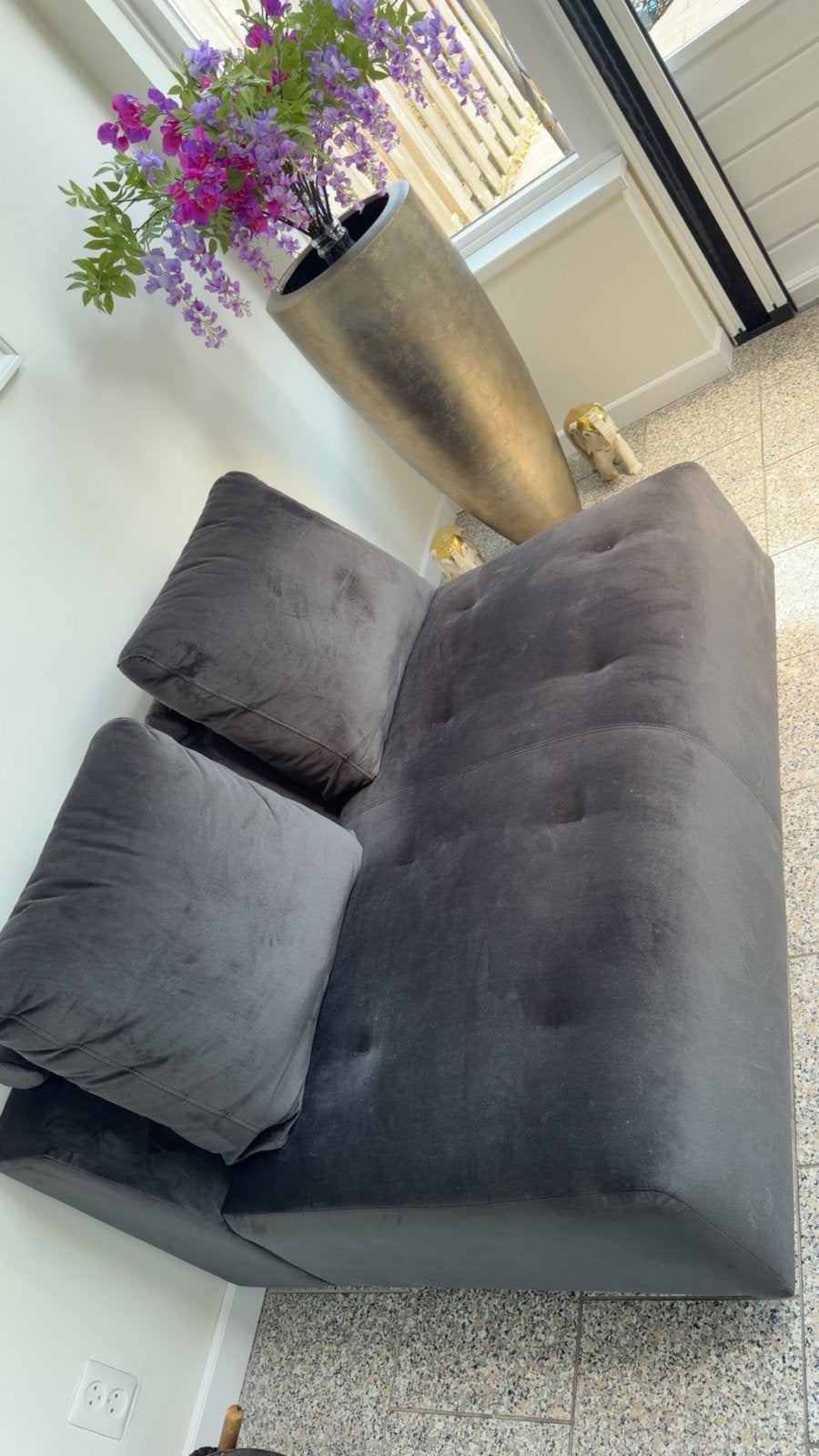 Mooi zwart bankje, Huis en Inrichting, Banken | Sofa's en Chaises Longues, Ophalen, Zo goed als nieuw, Tweepersoons, Minder dan 150 cm