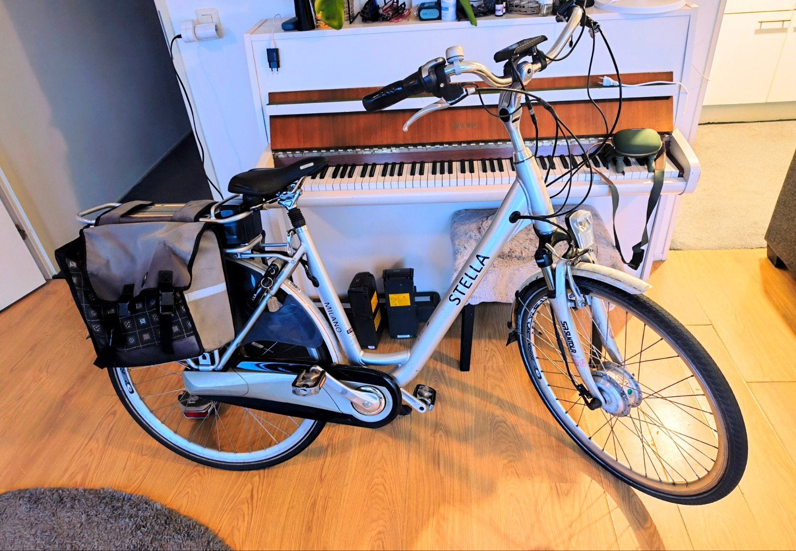 Stella Milano+Giant Twist single accu, Gebruikt, 51 tot 55 cm, 30 tot 50 km per accu, Ophalen