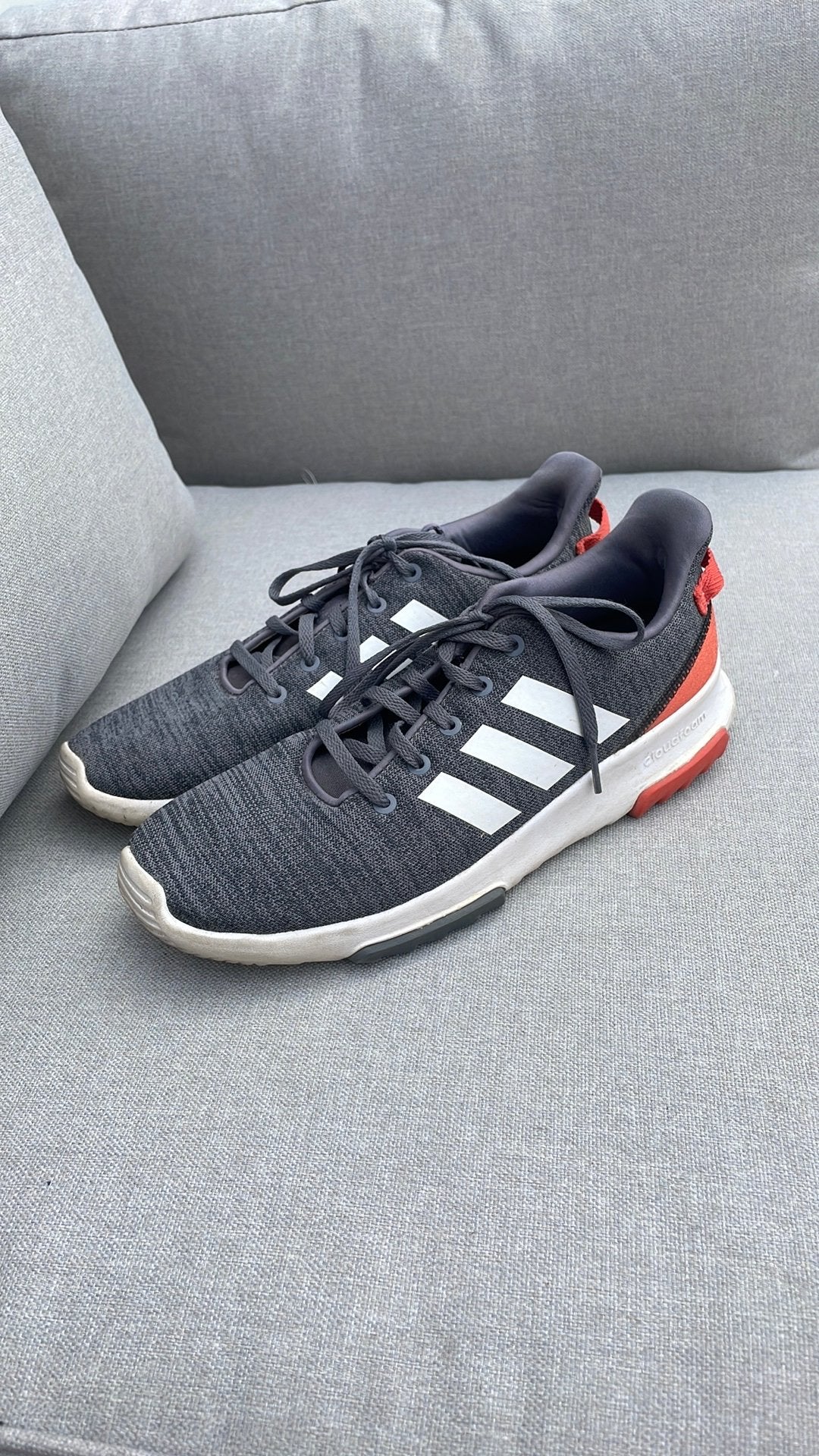 Adidas cloudfoam sneakers, Ophalen of Verzenden, Grijs, Sneakers of Gympen, Zo goed als nieuw
