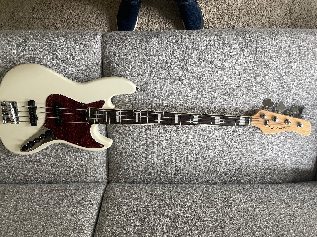 Sire Marcus Miller Jazz Bass V7, Muziek en Instrumenten, Snaarinstrumenten | Gitaren | Bas, Ophalen, Zo goed als nieuw, Elektrisch