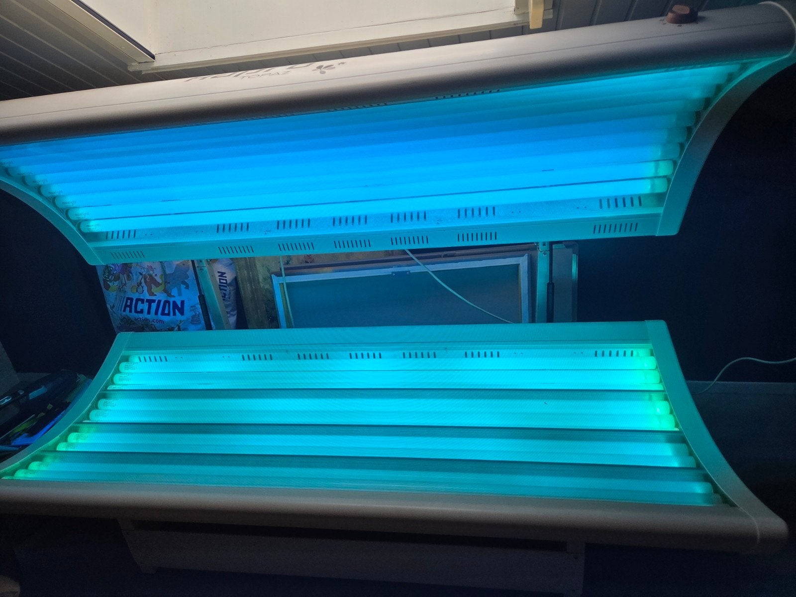 Gratis zonnebank Hapro Topaz - snel ophalen!, Witgoed en Apparatuur, Ophalen, Gebruikt, Zonnebank dubbelzijdig, 15 lampen of meer