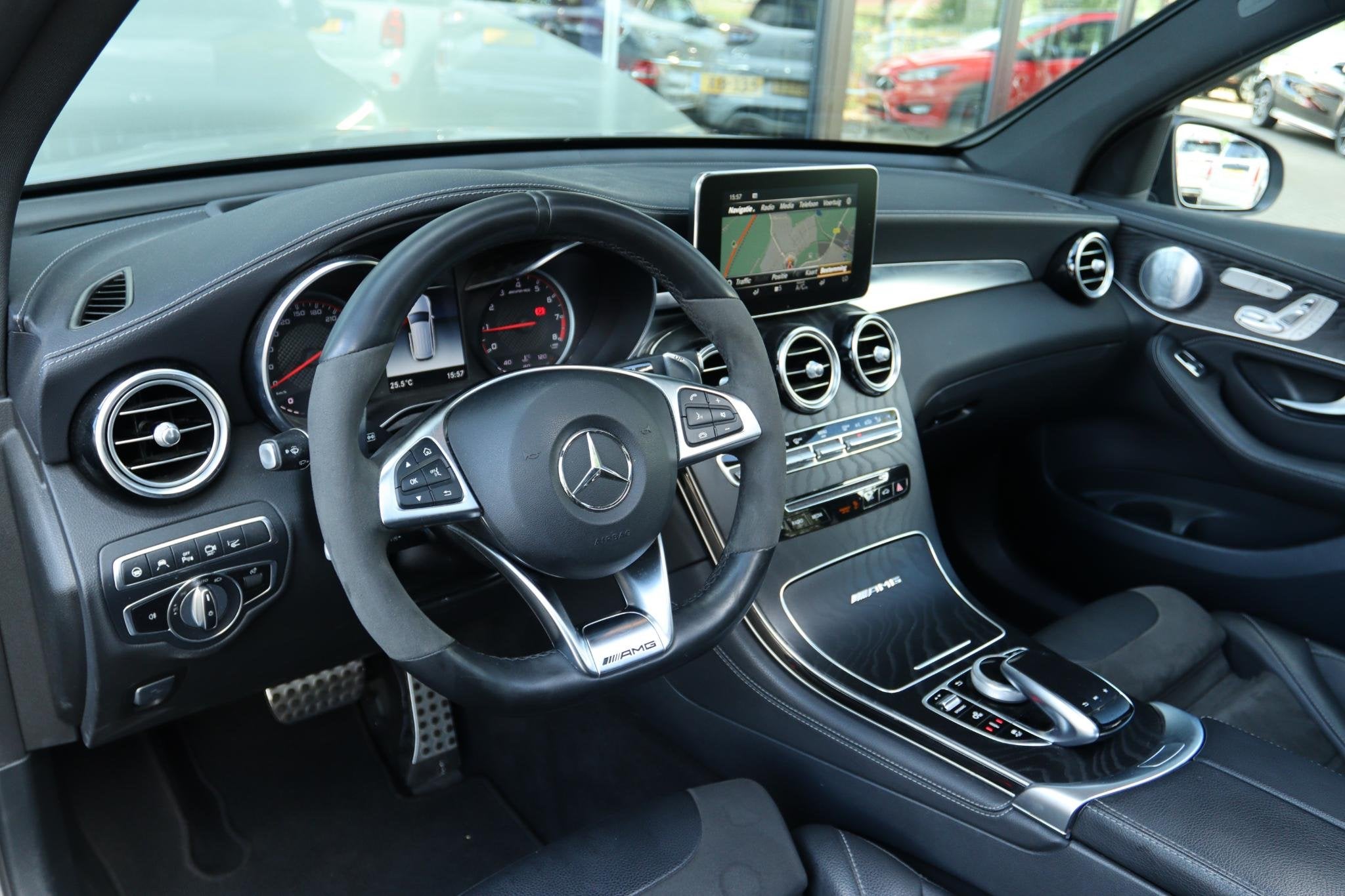 MERCEDES-BENZ GLC-KLASSE AMG 63 S 4MATIC+ 510PK | PANO | HUD, Auto's, Automaat, Gebruikt, 510 pk, Leder en Stof
