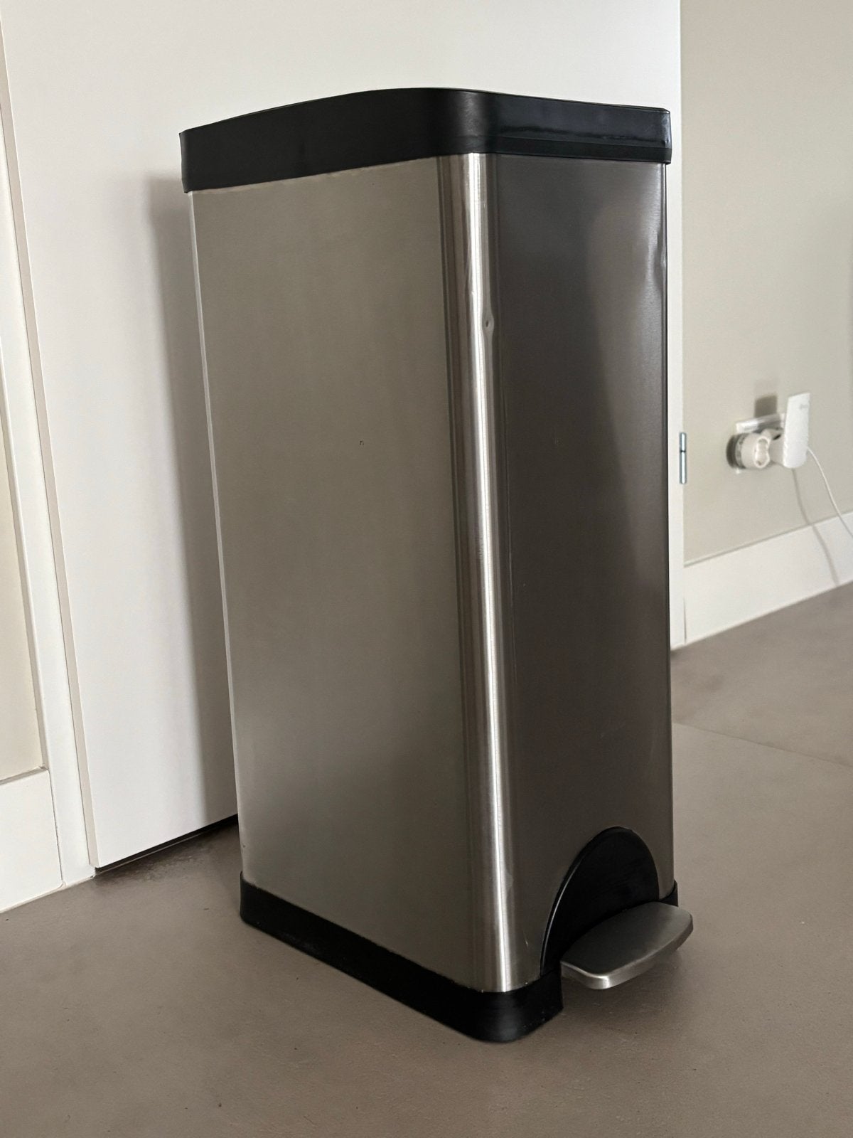 RVS Pedaalemmer - 30 liter, Huis en Inrichting, Woonaccessoires | Prullenbakken, Gebruikt, Rvs, 75 – 100, 20 tot 30 liter, Met pedaal