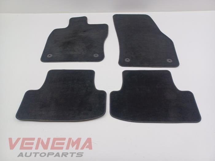 Matten Set van een Volkswagen T-Roc, Gebruikt, -, Volkswagen, -