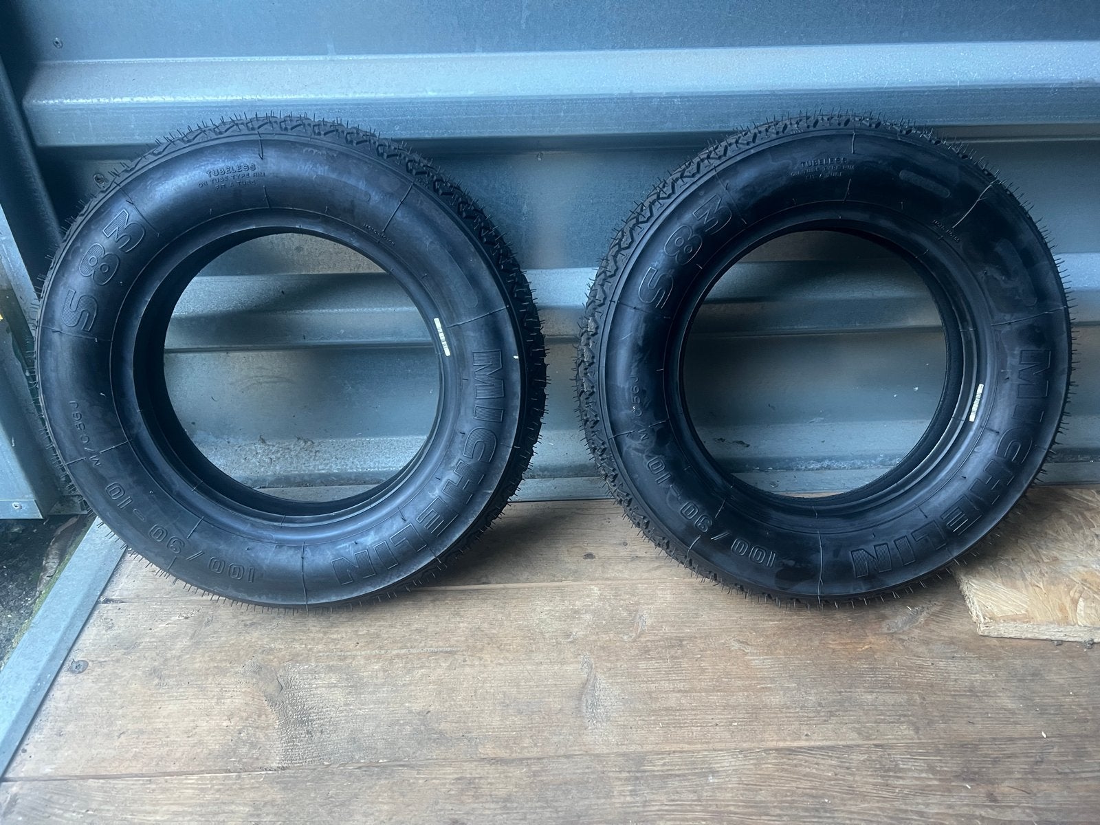 Nieuwe Michelin S83 banden 10 inch - verkeerde maat besteld, Ophalen of Verzenden, Nieuw