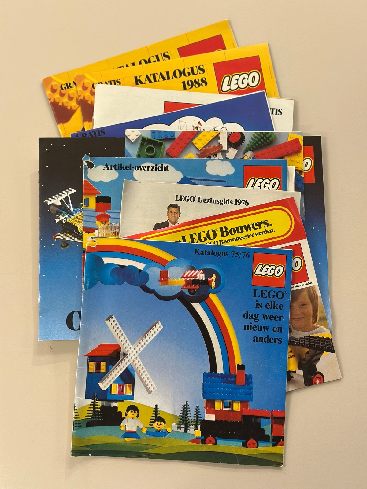 Vintage LEGO Catalogussen en Folders (Jaren '70 en '80), Verzenden, Gelezen, Catalogus
